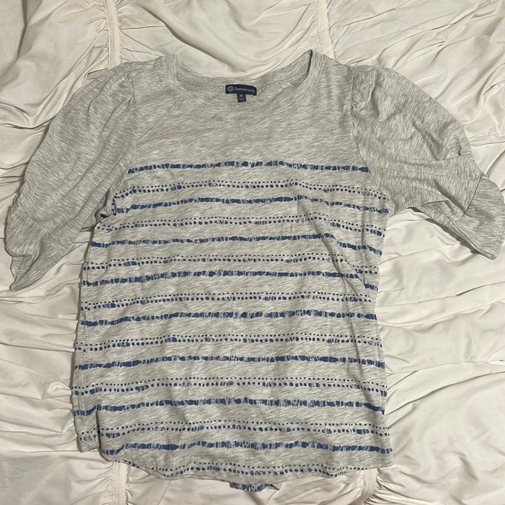 Light grey t shirt blouse. Size M